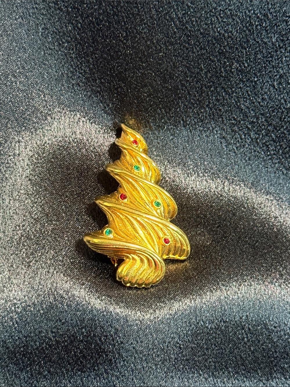 Vintage Vero Gold-Tone Holiday Tree Brooch with Red & Green Accents